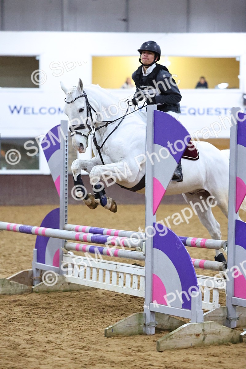 SBM_002850 - Class 6 - Holly & Ivy Stakes - 90cm