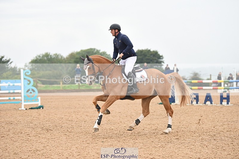 230916A-110244-03981 - Cls 14 Snr Foxhunter