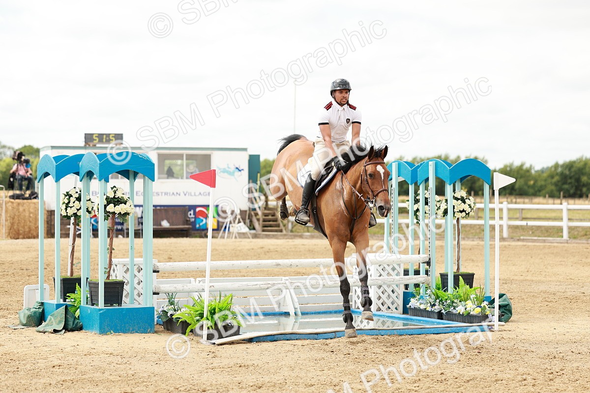 SBM_018395 - Class 21 - Senior Newcomers Championship 2d Rd