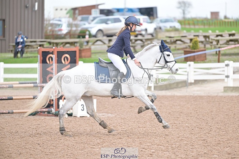 251116-115234-01278 - Cls 6 Pony Newcomers and 1m Open