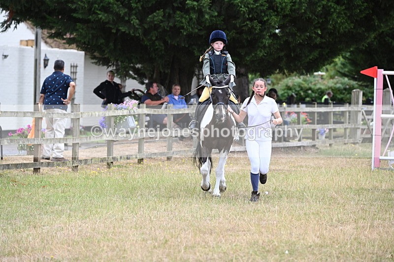 WJ6_9345 - Class 12 Minimus Jumping 45cm