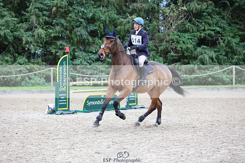 251026A-144837-26495 - G-514-Carolyn.Price With Trot Up