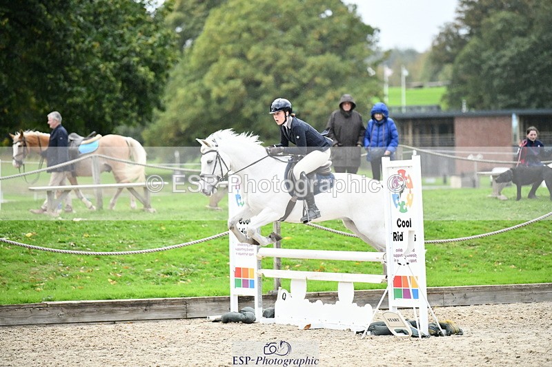 251004A-172850-02452 - Classes 12 & 13 90cm