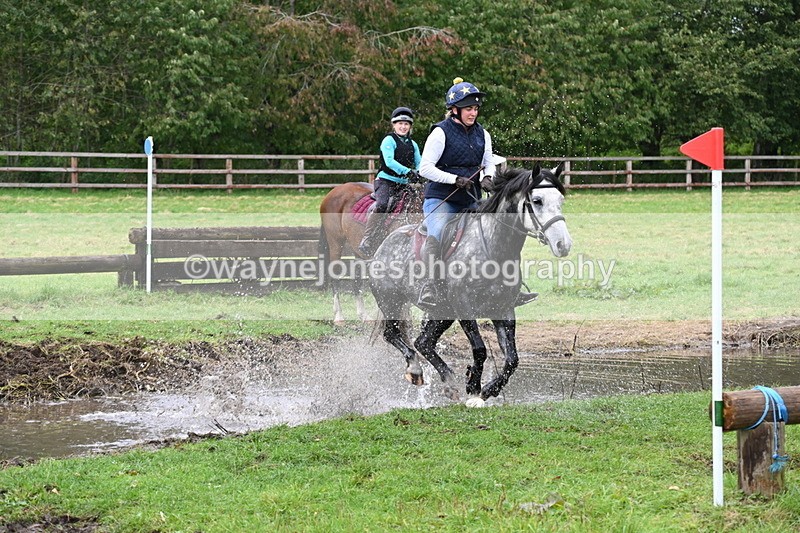 WJ6_5621 - Time at Photographer 12:31 to 12:40