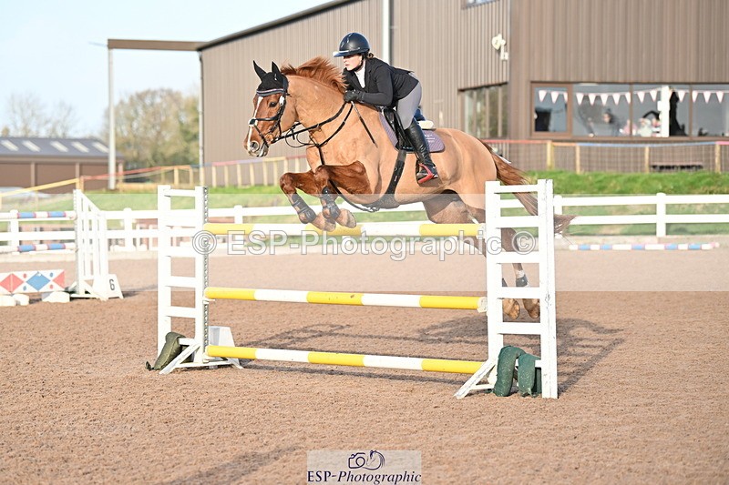 231209A-135814-01977 - Cls 15 National 1.30m & 1.40m