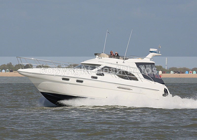 140418 SEALINE WT7A6779 - Flybridge Cruisers
