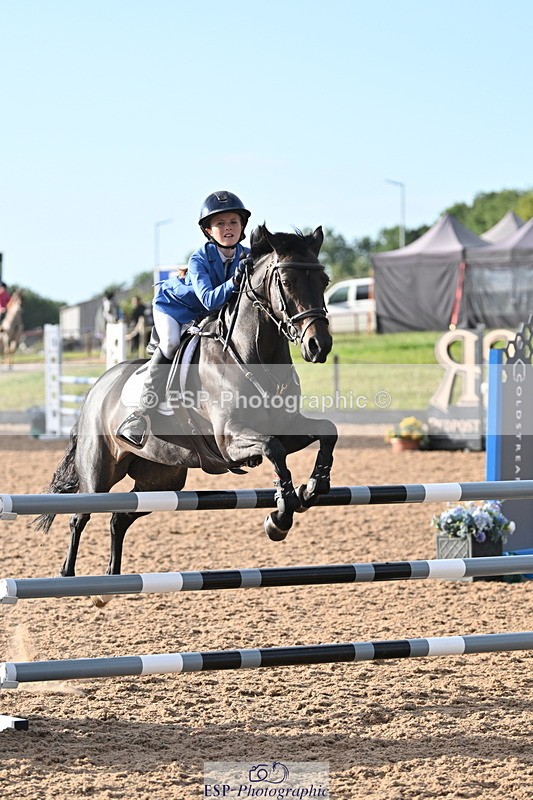 240628A-193600-01933 - Cls 7 Graham Heath 128cm + 138cm