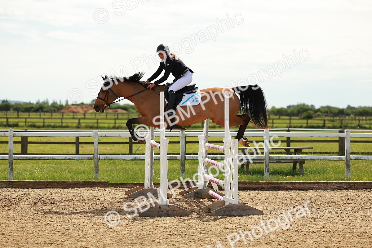 SBM_002470 - Class 4 - Senior Newcomers - 1.10m