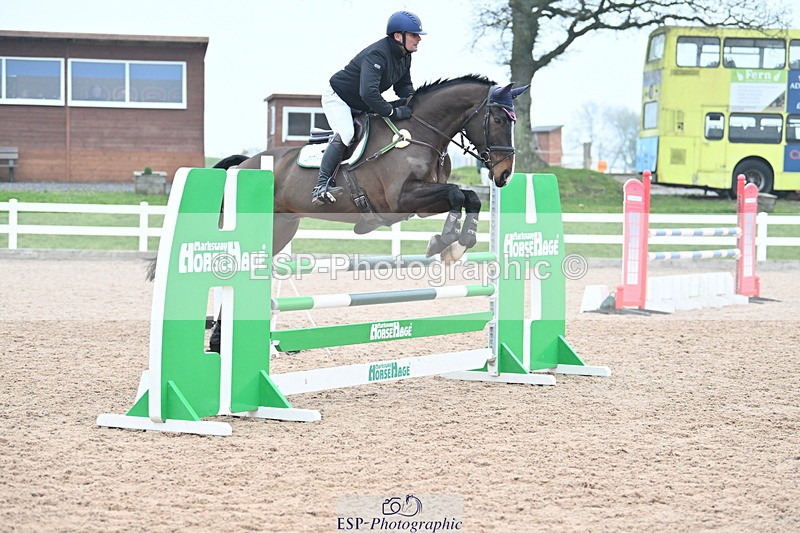 240113A-125229-02065 - Cls 12 Newcomers and 1.10m Open