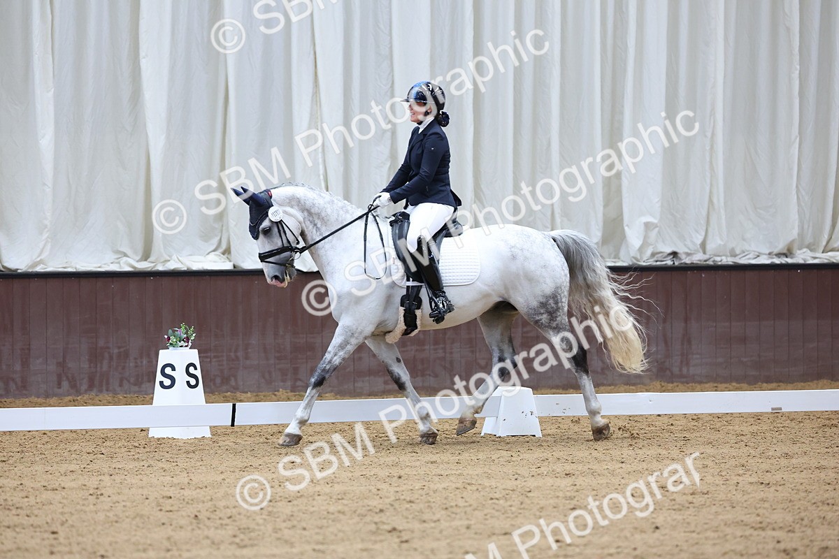 SBM_015912 - Class 15 - Novice FSM - 9.50 - 11.10