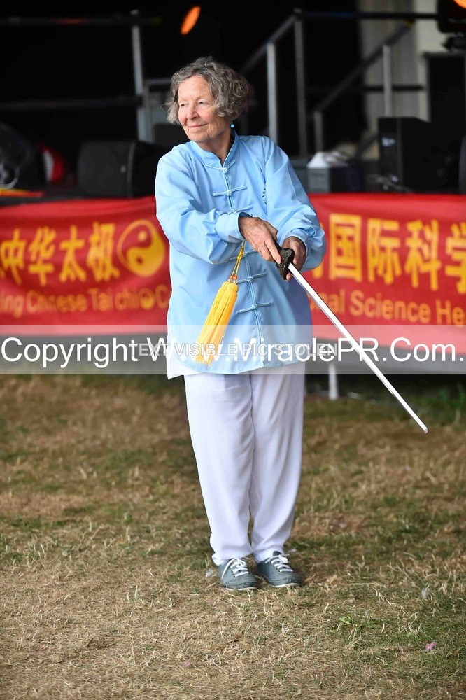 SH4_1501 - Tai Chi with Lisa Kay.