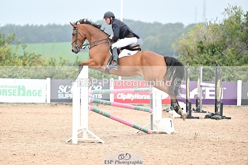 250917-132327-00661 - Cls 4 Newcomers and 1.10m Open