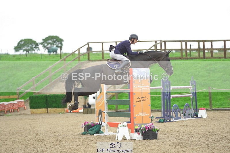 230730A-132902-10109 - Cls 27 Chard Grand Prix