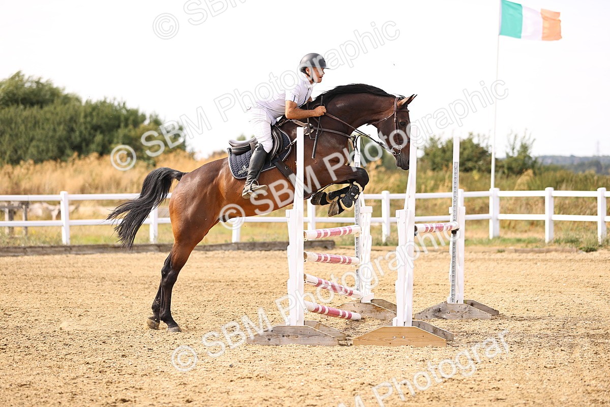SBM_001569 - Class 6 - Senior Newcomers 1.10m
