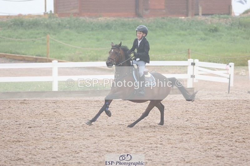 240630A-085310-11335 - Cls 30 British Novice and 80cm Open