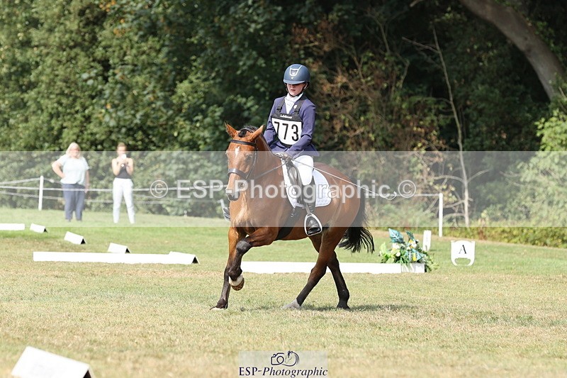 250823A-152340-33105 - PC80 Ride Off