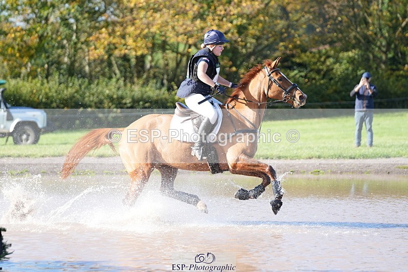 251024A-122311-08751 - B-128-Holly.Law