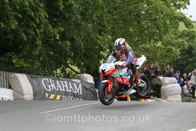 Michael Dunlop Honda / MD Racing - Monster Energy Supersport Race 2
