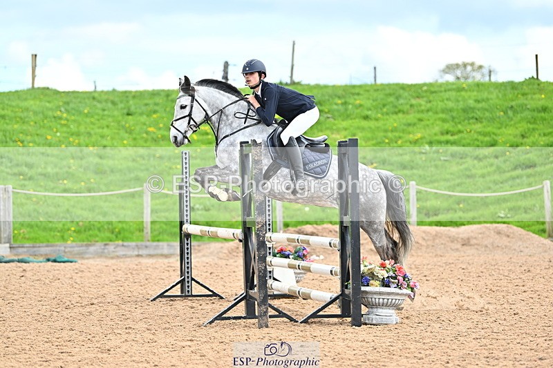 240504A-112244-01178 - Cls 3 Pony Discovery & 90cm Open