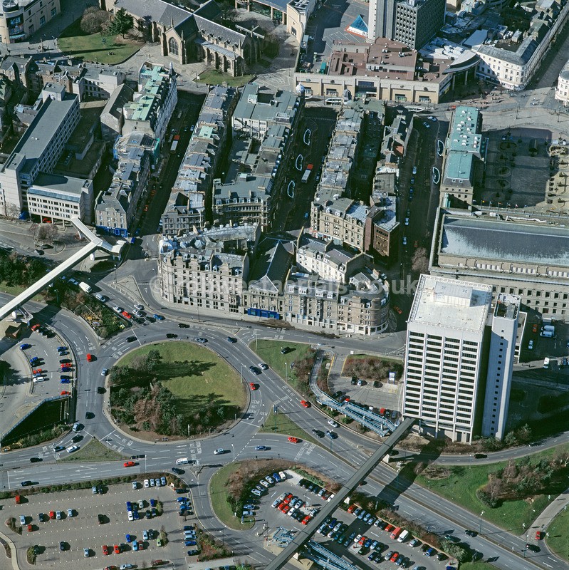 A00586E Dundee City Centre in 2005 - Settlements, infrastructure and attractions