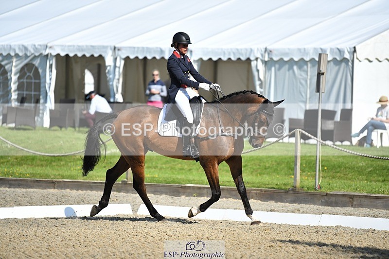 230525-092520-01598 - 305-BARRINGTON_57-Izzy_Taylor-WEDTrotUp+DR