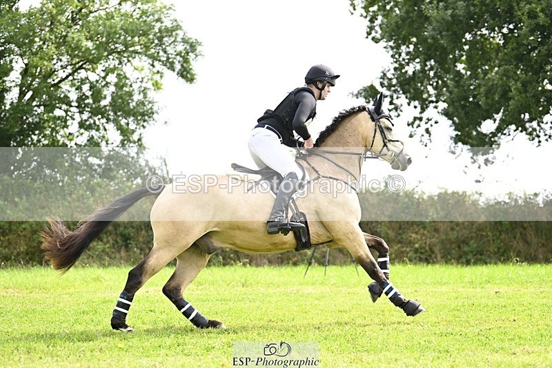 240831A-120226-01747 - 012-Frankie.Mckechnie-DUNBYMOONLIGHT