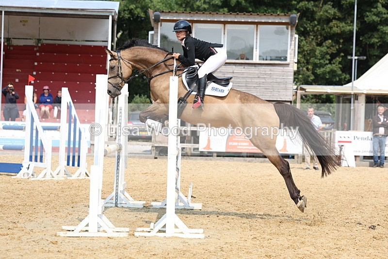 3E7A2223 - Class 7: Senior 1.05m