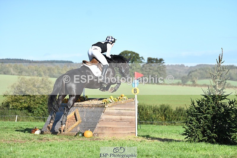 231022-105041-25695 - 236-FAIRLIGHT.ALLEGRA-Jonny.Lee-XC