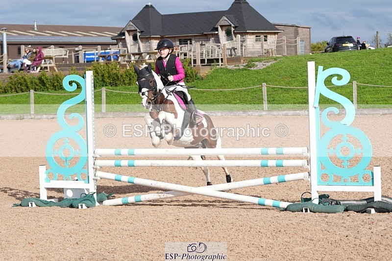250921-095730-02062 - Cls 4 Pony British Novice and 80cm