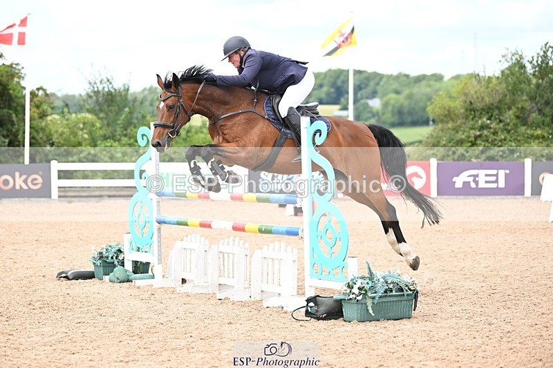 250723-130102-00696 - Cls 3 Snr 1.05m