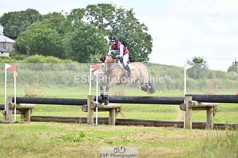 240630-112622-00252 - 102-Emily_Dobson-Silverlinings_Aphrodite