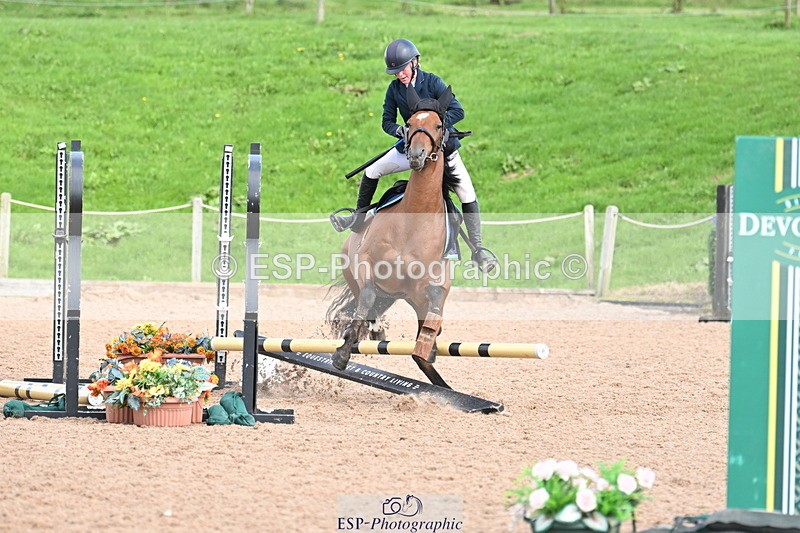 240913A-130348-04478 - Cls 15 Snr Foxhunter