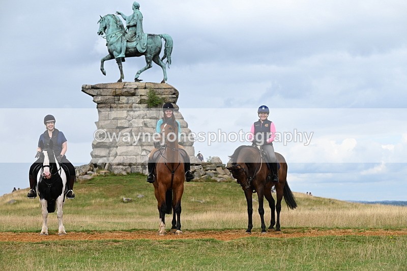 DSC_7865 - Time at Statue 13:16 to 13:52