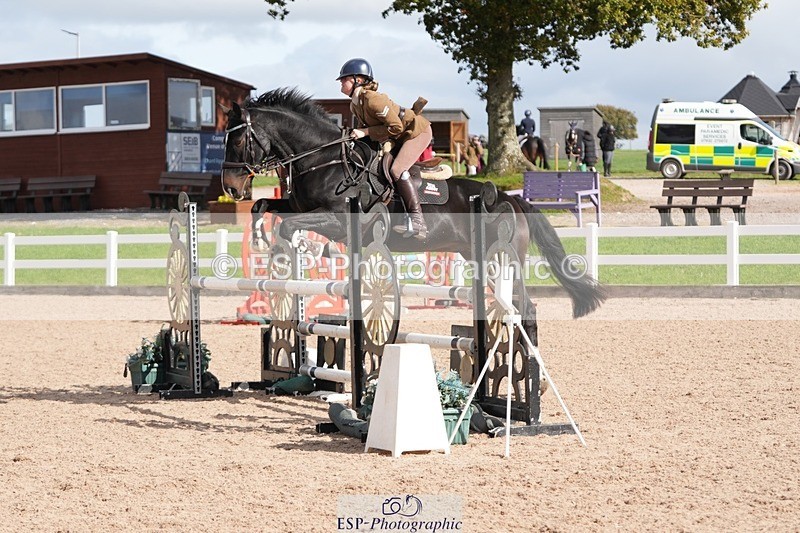 251005-132254-03512 - Cls 27 1.05m Amateur Qualifier