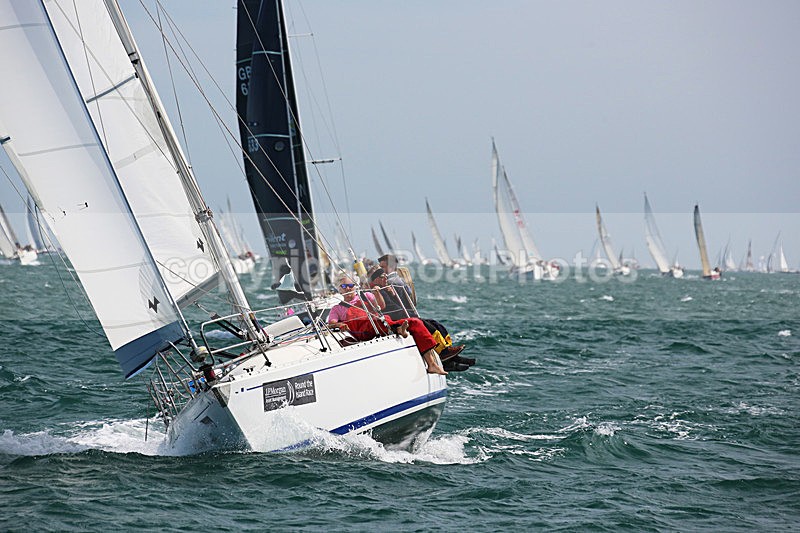 150627 GBR1953L WT7A8498_I - ROUND THE ISLAND RACE - SATURDAY 27th JUNE 2015