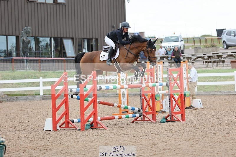 250625-160358-01609 - Cls 6 Foxhunter and 1.20m Open