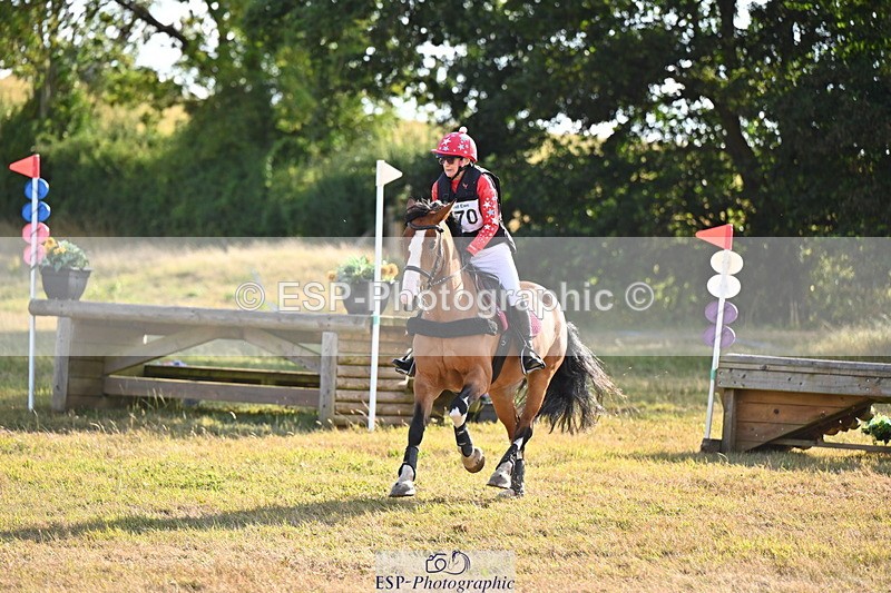 250803A-175921-18201 - S-870-Chris.Ellis-SKELWITH.BLUE.BELLE.AMOUR