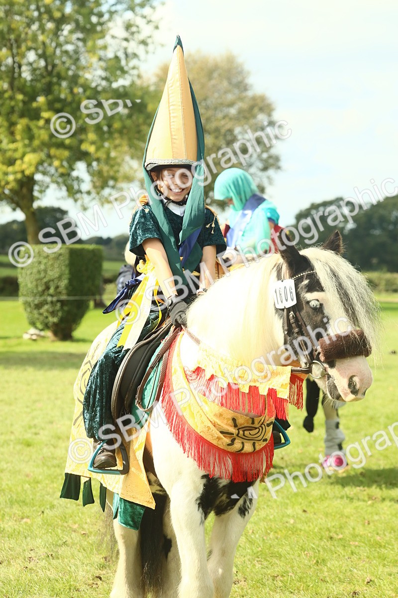 SBM_63659 - S35 - Fancy Dress Showing