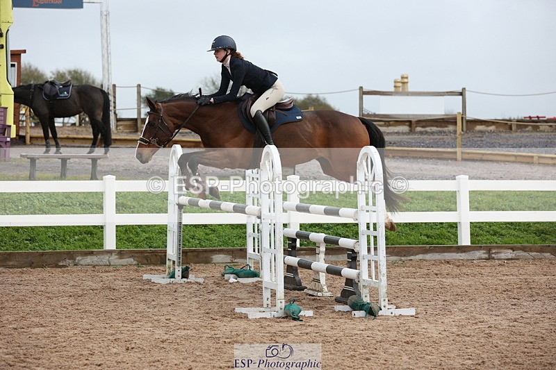 231112A-123204-04039 - Cls 19 Snr 1.05m Open