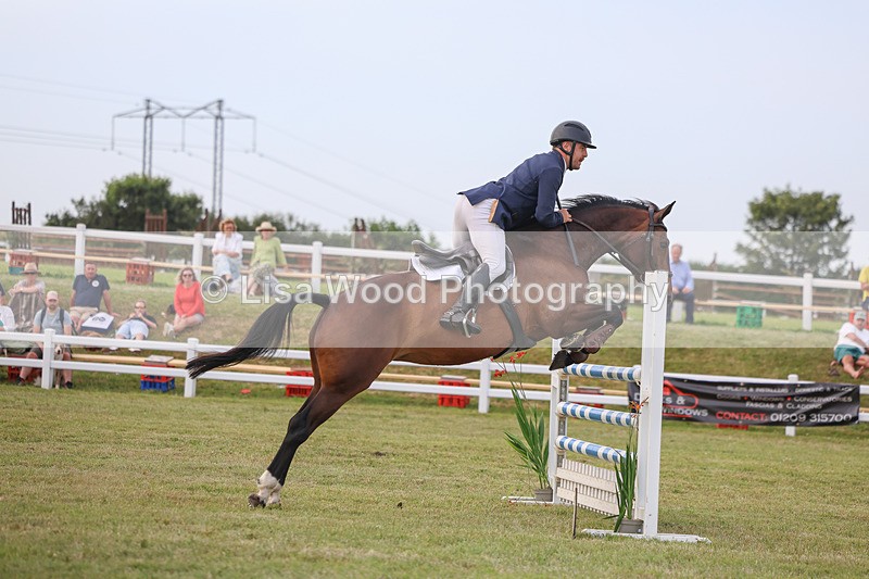 3E7A1012 - Class D: Showjumping Senior Newcomers/1.10m open