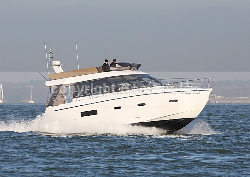 131116 CONNECT FOUR SEALINE F42 WT7A3266 - Flybridge Cruisers