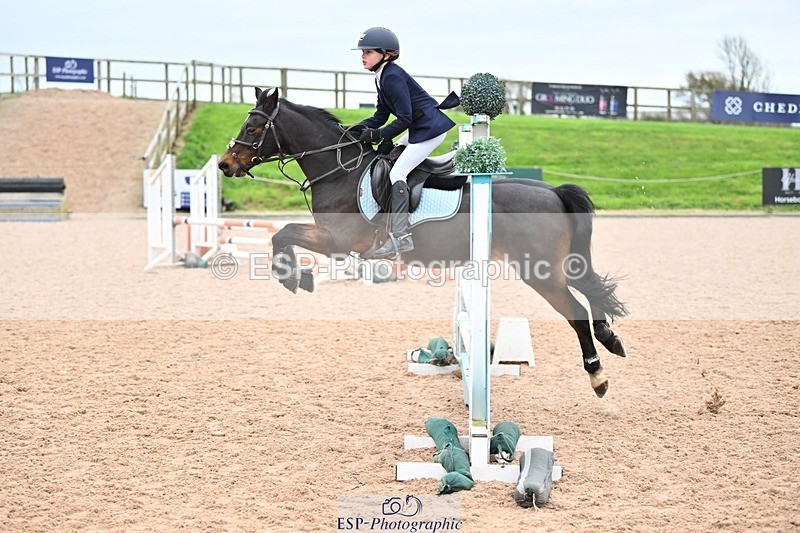 241116X-124834-02095 - Cls 32 A&B Stepping Stones