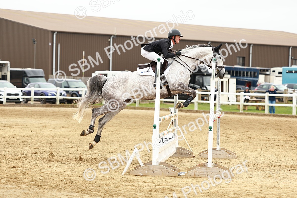 SBM_000862 - Class 3 - Senior Discovery - 1.00m