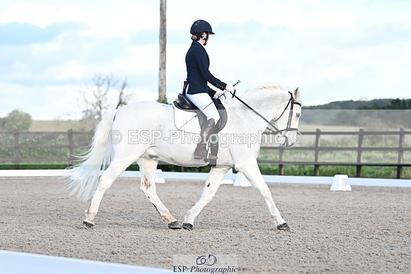 231105-144840-02480 - Cls 5 Novice 27 Start to 15.30 break