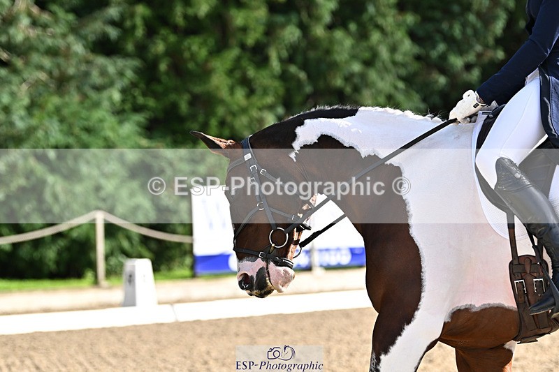 241023-145108-00627 - 004-Claire.Deuten-FOXRIDGE.HIGH.JINX