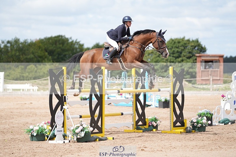 250801-113304-04942 - Cls 14 Snr Fox 1st Rnd