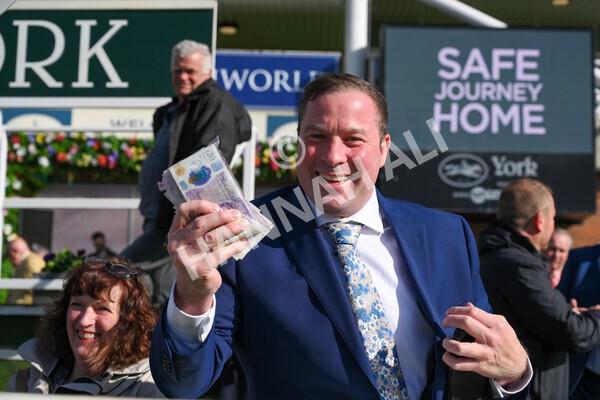 yr11052022r7-57 - Race 7 5.15pm British Stallion Studs EBF Novice Stakes