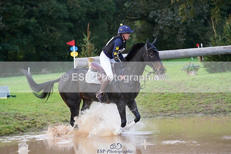 231021-144150-19328 - 473-COUNTING.STARS-Victoria.Newitt-SC+XC