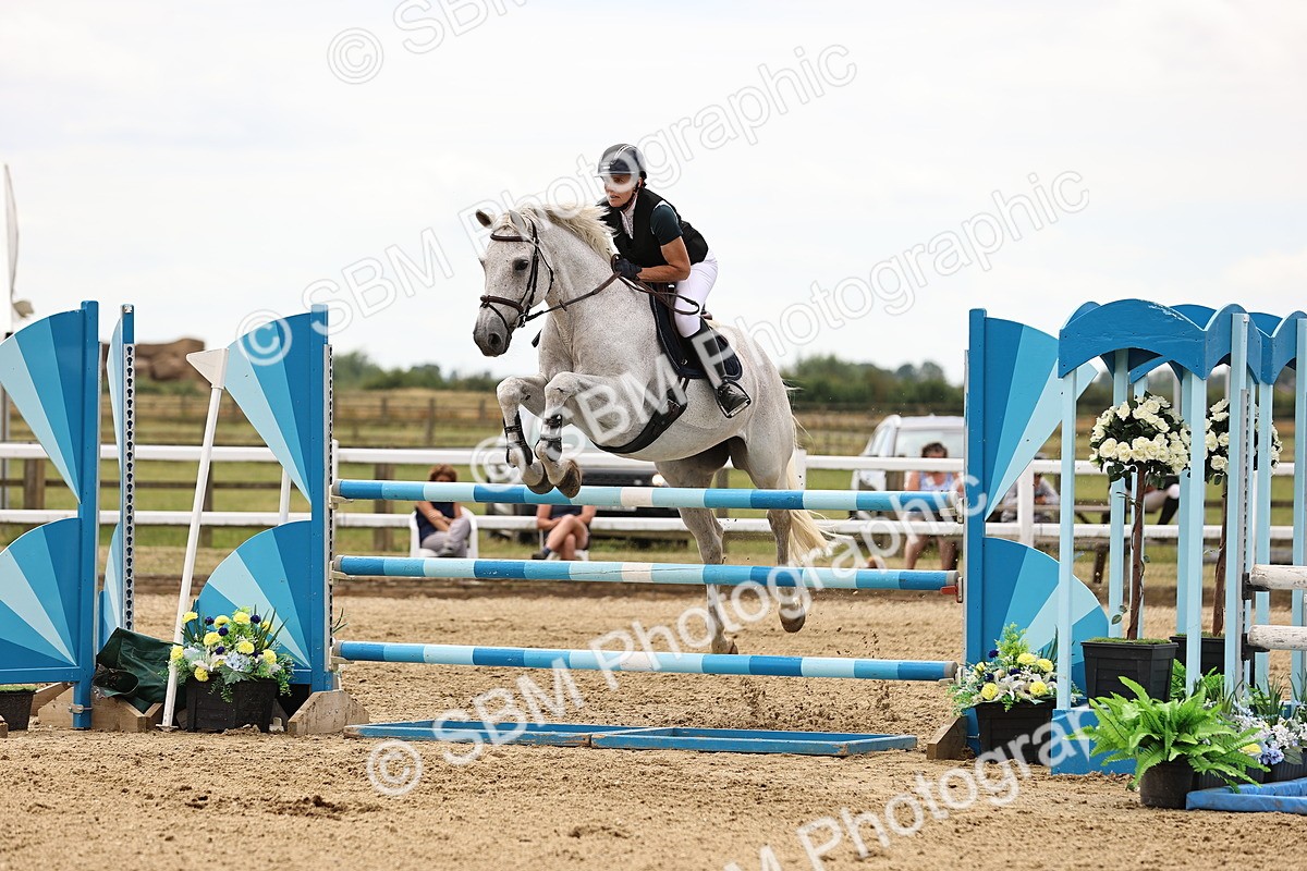 SBM_010505 - Class 9 - Senior Foxhunter - 1.20m Open