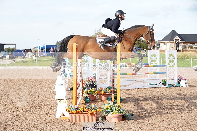 241005A-162532-05210 - SAT Cls 12 Snr Fox & 1.20m Open